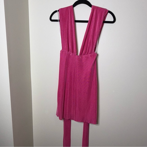 Morning Mist NWT Bow Tie Open Back Mini Dress Sleeveless - Picture 4 of 7